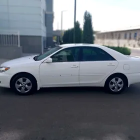 Toyota Camry 2005