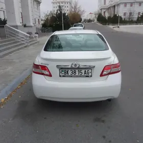 Toyota Camry 2011