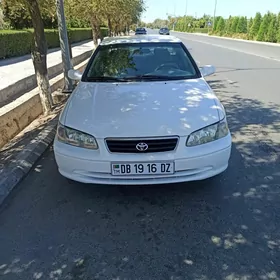 Toyota Camry 2001