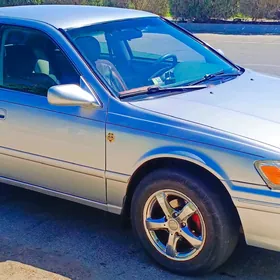 Toyota Camry 2000
