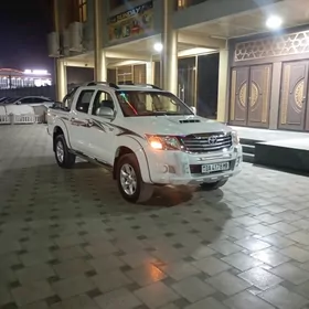 Toyota Hilux 2012