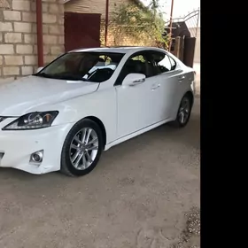 Lexus IS 2012