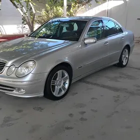 Mercedes-Benz E320 2002