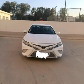 Toyota Camry 2020