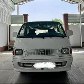 Toyota Hiace 1999