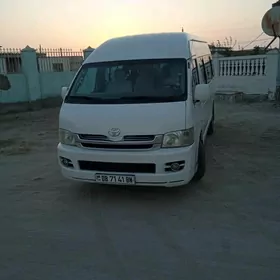 Toyota Hiace 2009