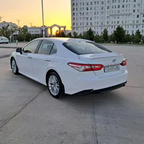 Toyota Camry 2020