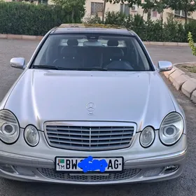 Mercedes-Benz E320 2004