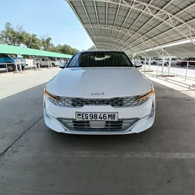 Kia K5 2021
