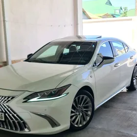 Lexus ES 350 2019