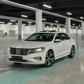 Volkswagen Passat 2021