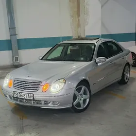 Mercedes-Benz E350 2005