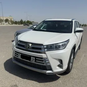 Toyota Highlander 2019
