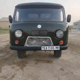 UAZ 452 1983
