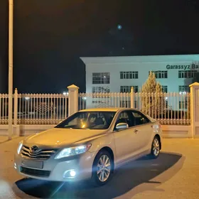 Toyota Camry 2011