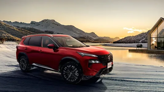 Toyota RAV4 bilen bäsleşip biljek Nissan X-Trail 2026 hödürlendi