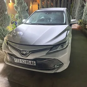 Toyota Camry 2020