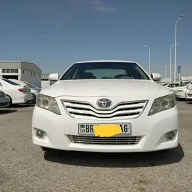 Toyota Camry 2010