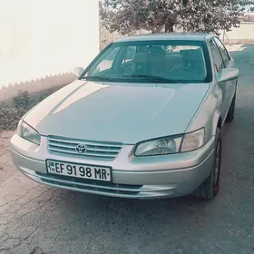 Toyota Camry 1999