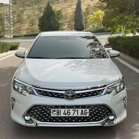 Toyota Camry 2017