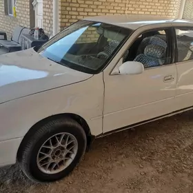 Toyota Camry 1992
