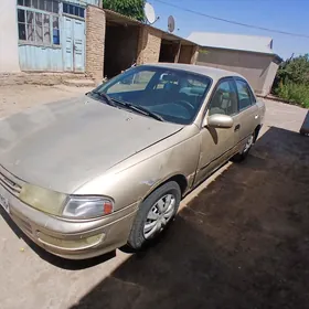 Toyota Carina 1993