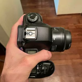 Canon EOS 5D Mark II