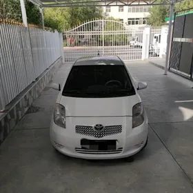 Toyota Yaris 2008