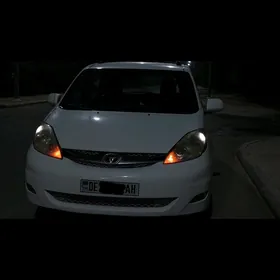 Toyota Sienna 2008