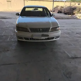 Nissan Maxima 1995