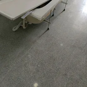 Продаю акриловую ванну