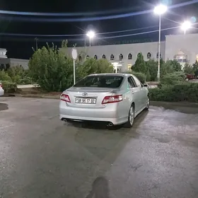 Toyota Camry 2011