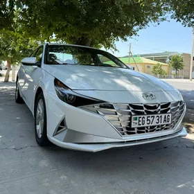 Hyundai Elantra 2021