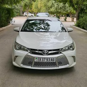 Toyota Camry 2015