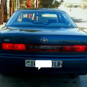 Toyota Carina 1993