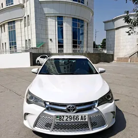 Toyota Camry 2015