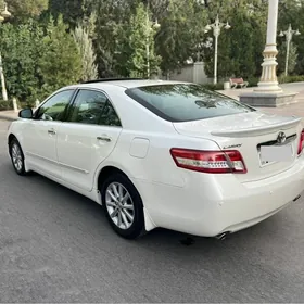 Toyota Camry 2011