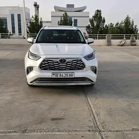 Toyota Highlander 2020
