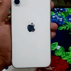 Iphone 11🤍