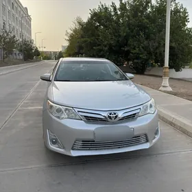 Toyota Camry 2012