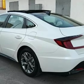 Hyundai Sonata 2022