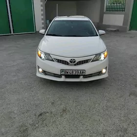 Toyota Camry 2012