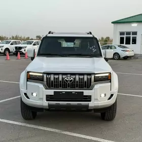 Toyota Land Cruiser Prado 2025