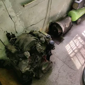 Motor Mercedes W211 3.2