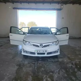 Toyota Camry 2012