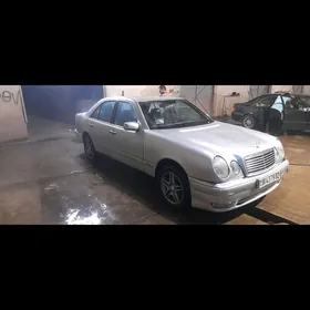 Mercedes-Benz E420 1996