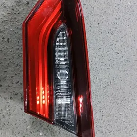 Çyra sag bagažyňky Camry 2021