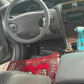 Toyota Avalon 2000