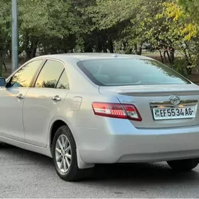 Toyota Camry 2011