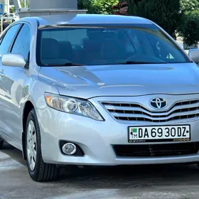 Toyota Camry 2010